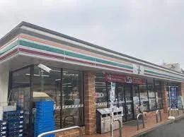 セブンイレブン横浜駒岡4丁目店130ｍ