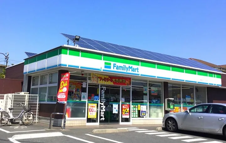 ファミリーマート港南台インター店386ｍ